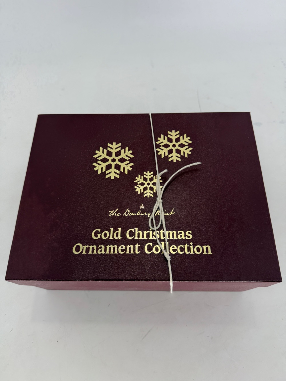 2013 The Danbury Mint 23k Gold Plated Christmas Ornament Collection Set of 13